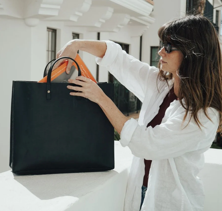 Merkato Signature Zip Tote Rust Brown